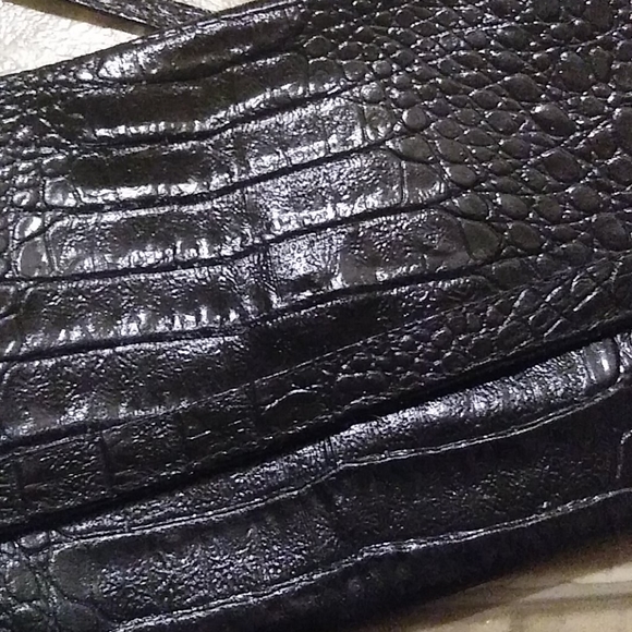 AMELIA BERKO Black Genuine Leather Hand Clutch - Picture 2 of 4
